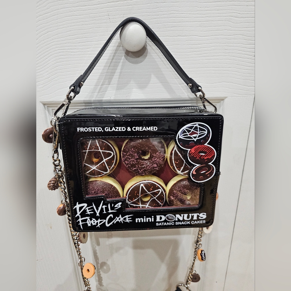 Unique Goth Pentagram Pentacle Devil's Food Cake Black Mini Donut Box Bag Purse - Picture 14 of 14